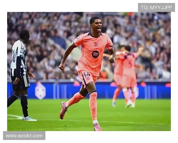 足球盛世:回顾经典赛事,展望未来发展趋势与新星崛起 足球盛世:回顾经典赛事,展望未来发展趋势与新星崛起