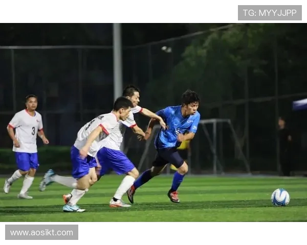 绿茵争锋荣耀之战聚焦世界足球巅峰激情对决 绿茵争锋荣耀之战聚焦世界足球巅峰激情对决