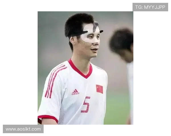 杨晨:从足球场到商业新领域的跨界之路与成功秘笈 杨晨:从足球场到商业新领域的跨界之路与成功秘笈