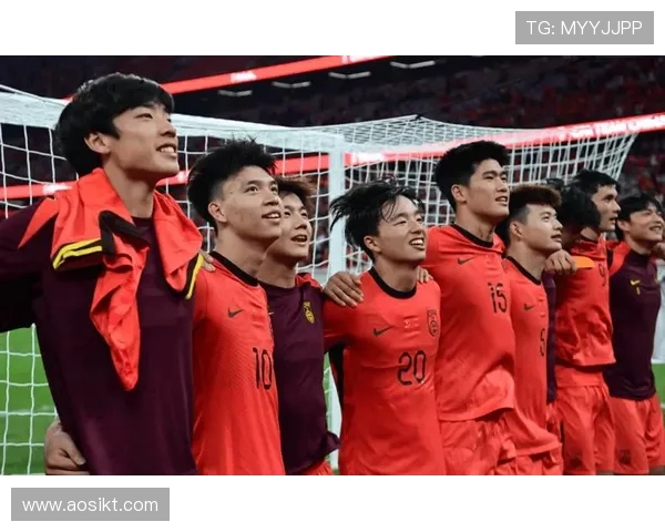 中国与乌兹别克足球对决分析：战术风格与历史交锋的深度解读