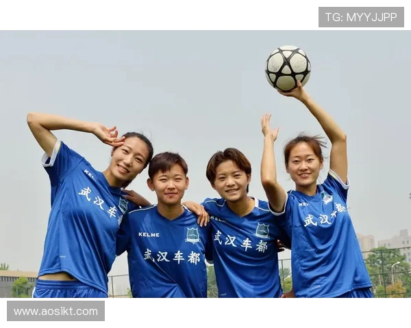 仰光联足球迎战老丰田力争主场胜利展现球队风采